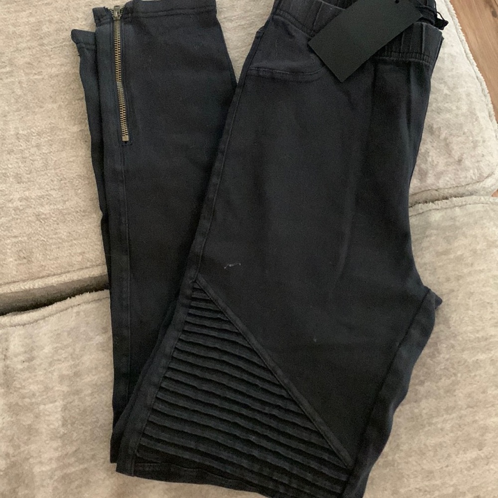 Beulah Women's Ankle Zip pants